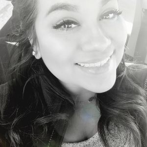 Meet your Posher, Veronica